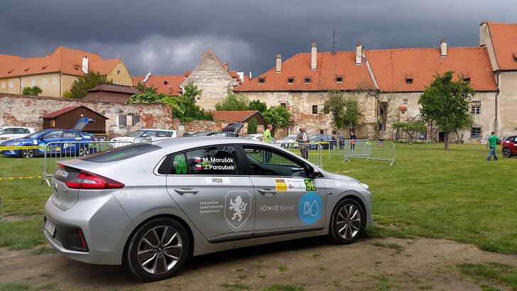 Hyundai Ioniq (2016)