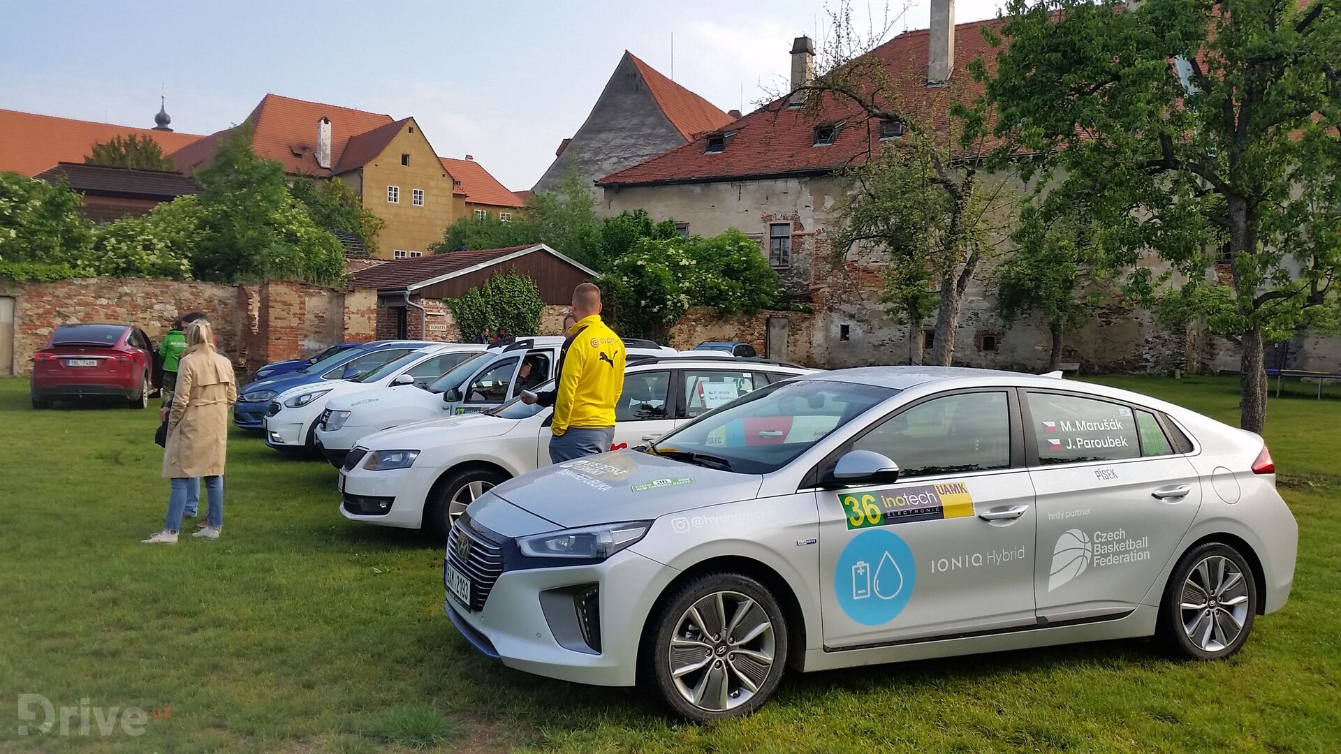 Hyundai Ioniq (2016)