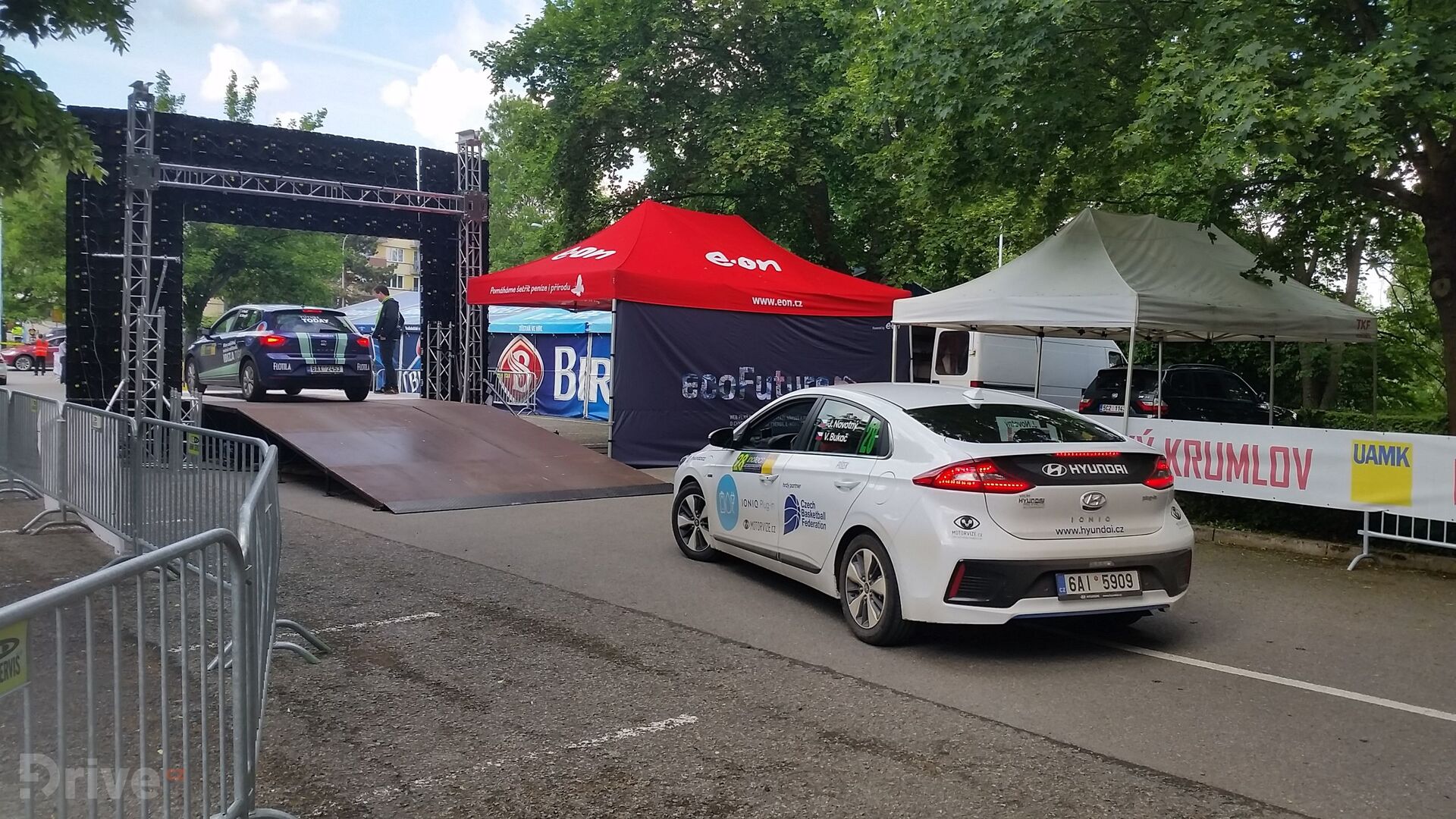 Hyundai Ioniq (2016)