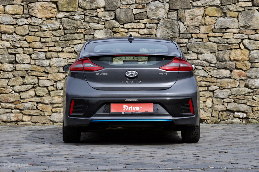 Hyundai Ioniq (2016)