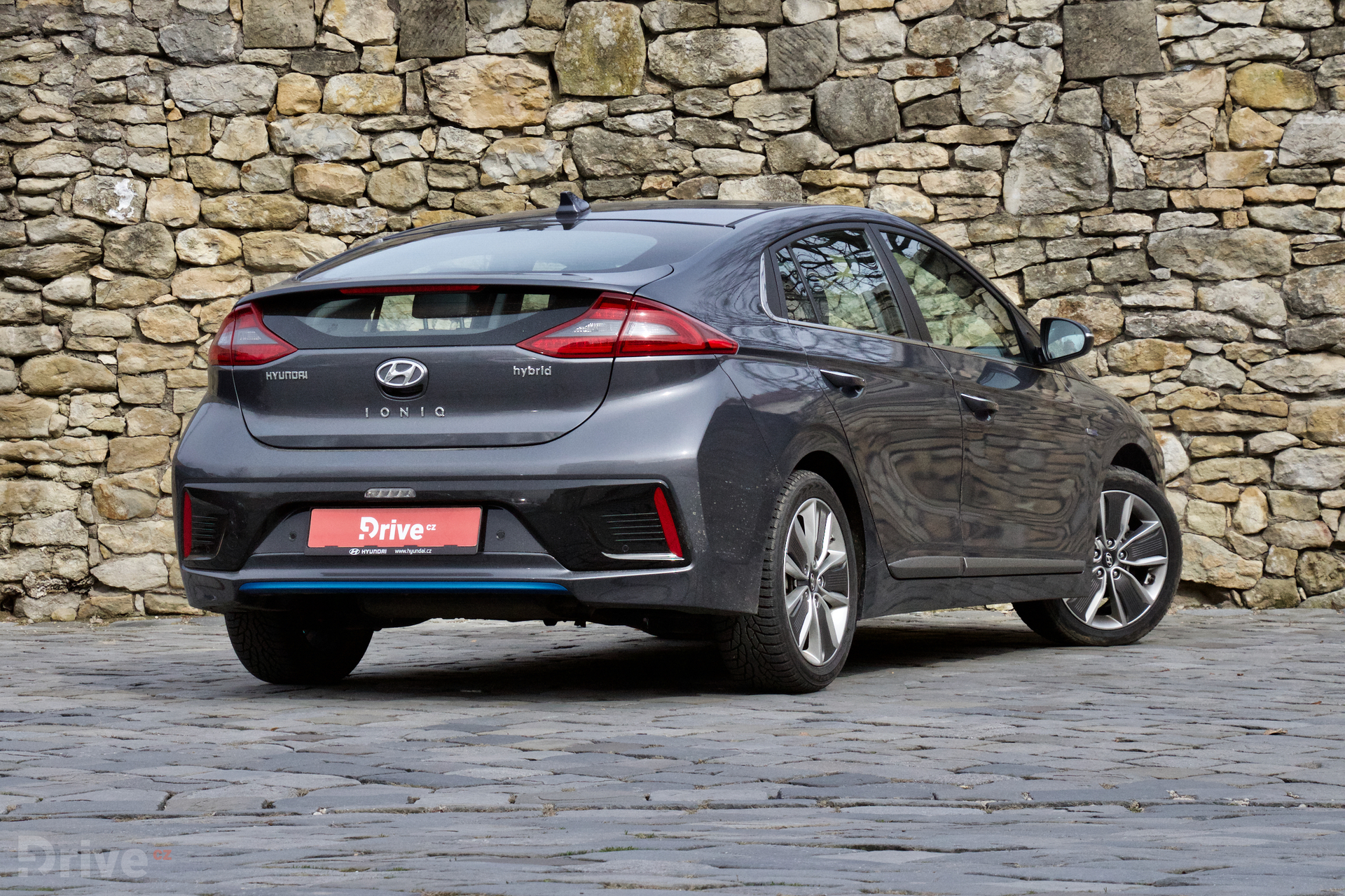 Hyundai Ioniq (2016)