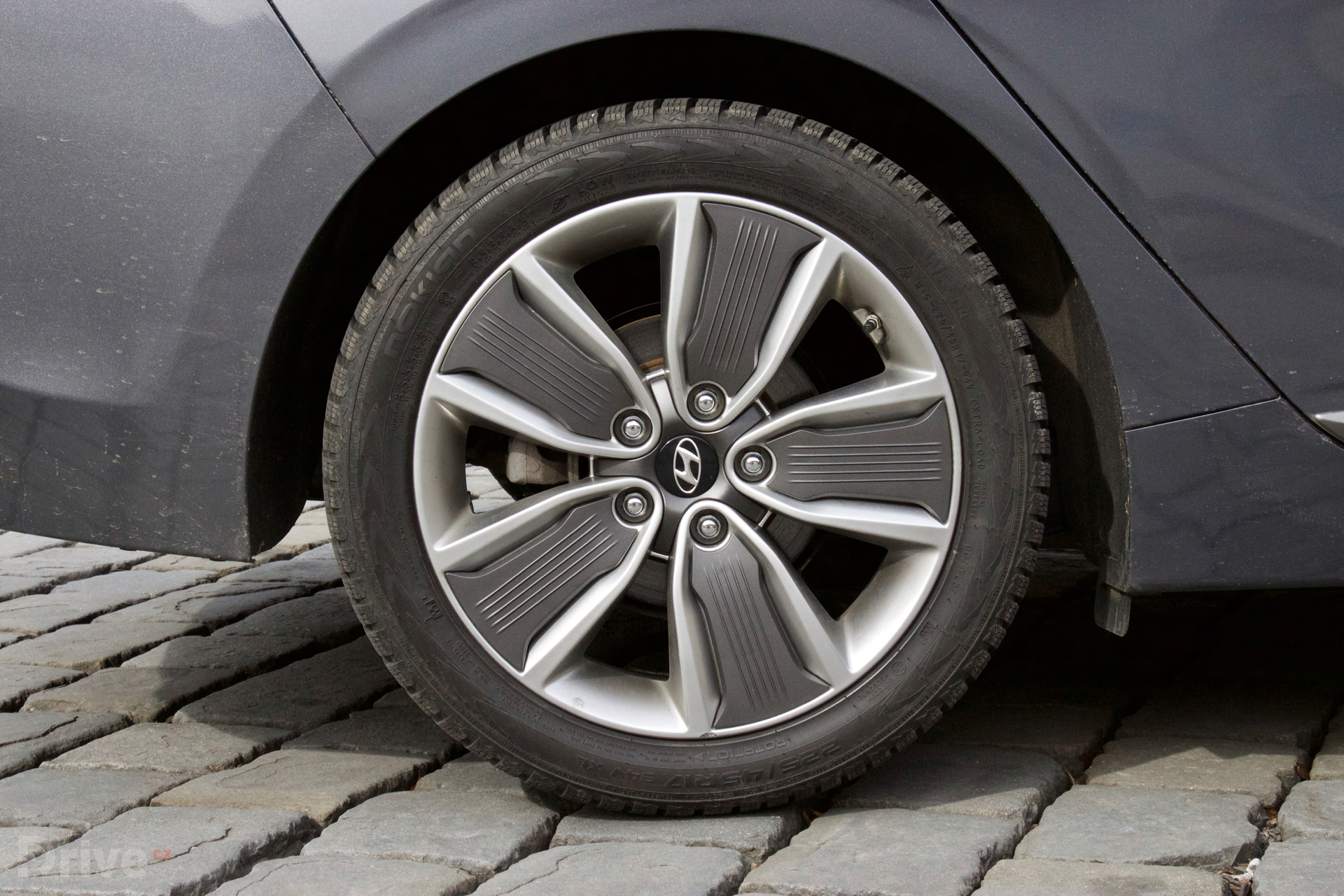 Hyundai Ioniq (2016)