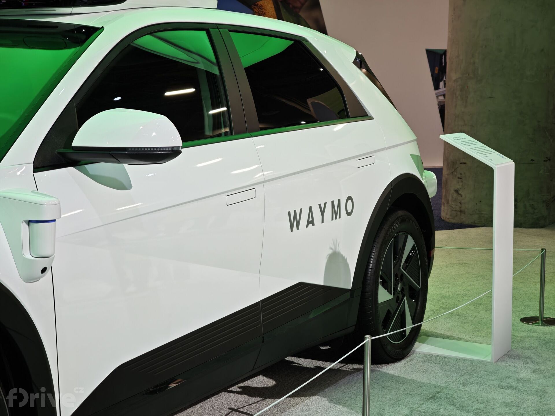 Hyundai Ioniq 5 Waymo