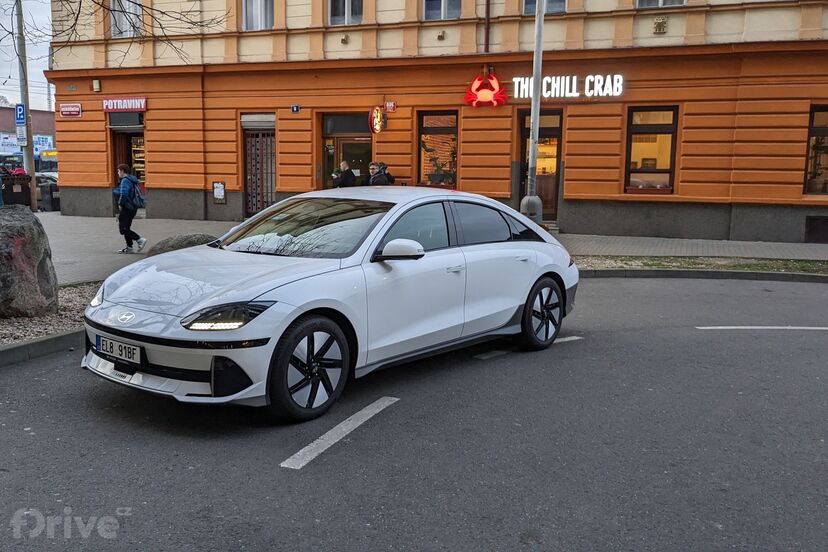 Hyundai Ioniq 6