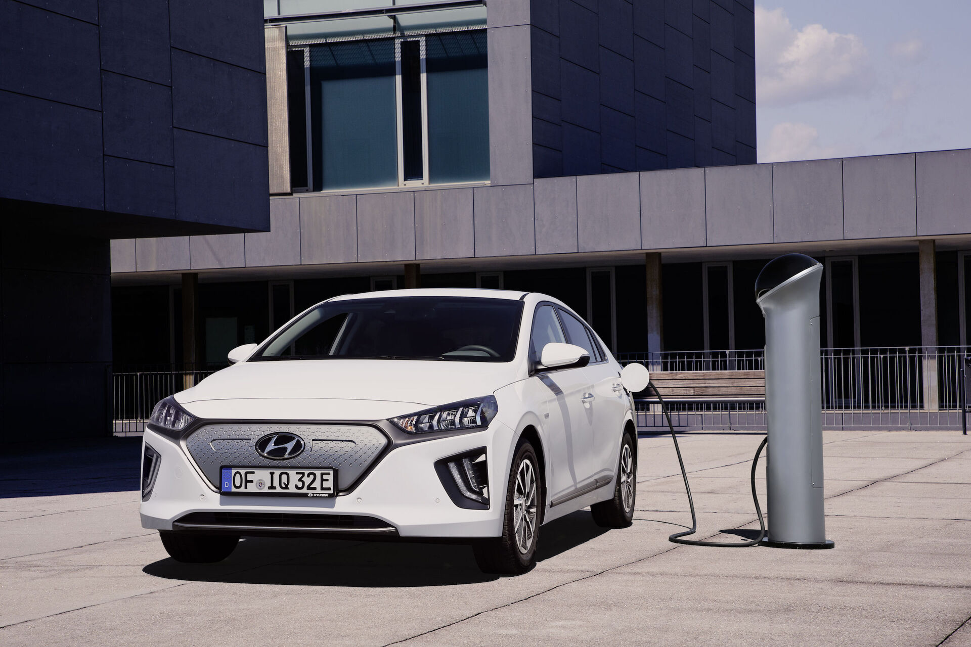 Hyundai Ioniq Electric (2019)