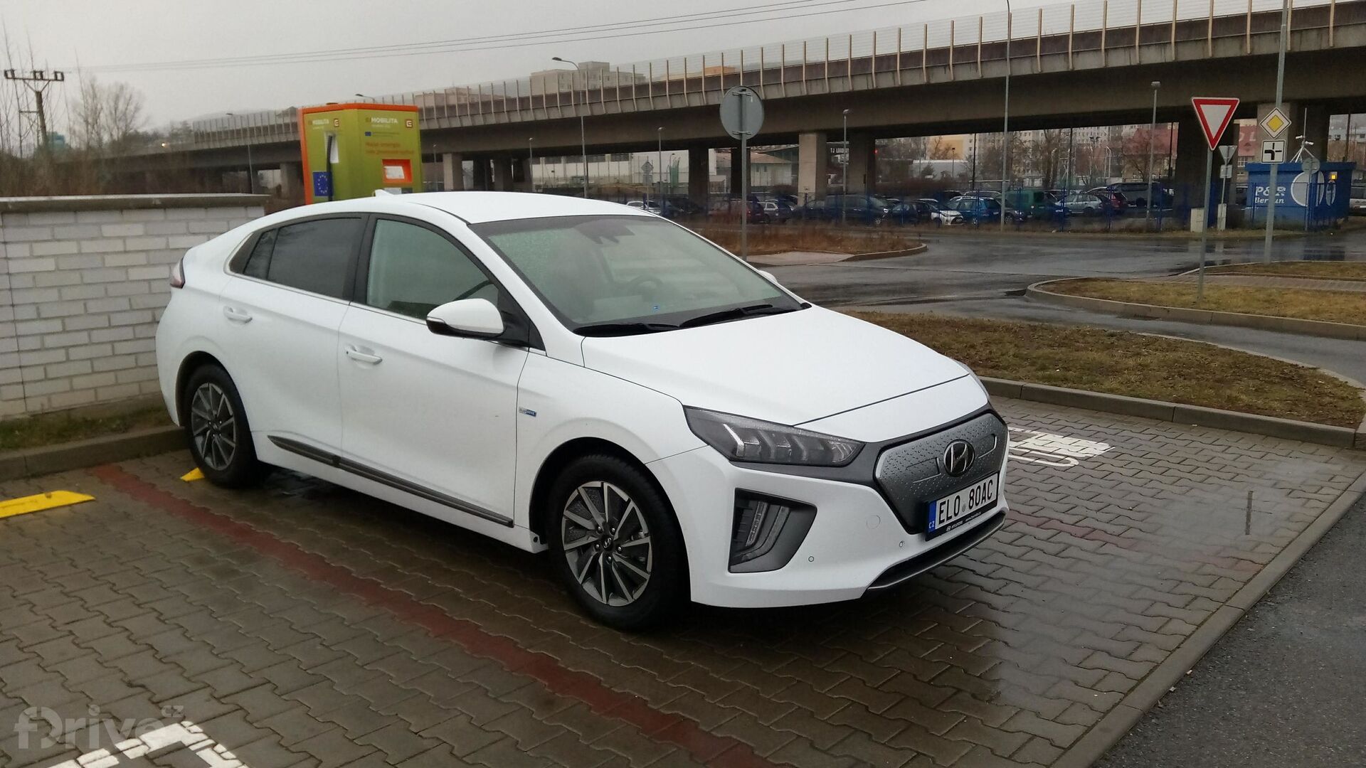 Hyundai Ioniq electric (2019)