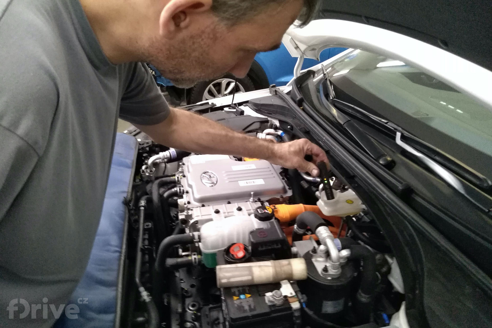 Hyundai Ioniq Electric na servisní prohlídce