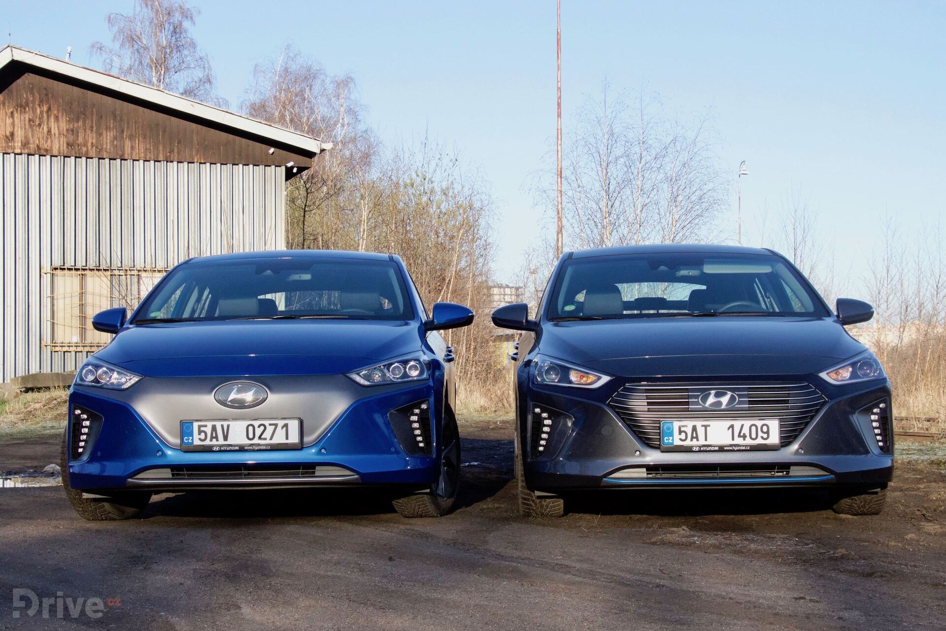 Hyundai Ioniq Electric vs. Ioniq Hybrid
