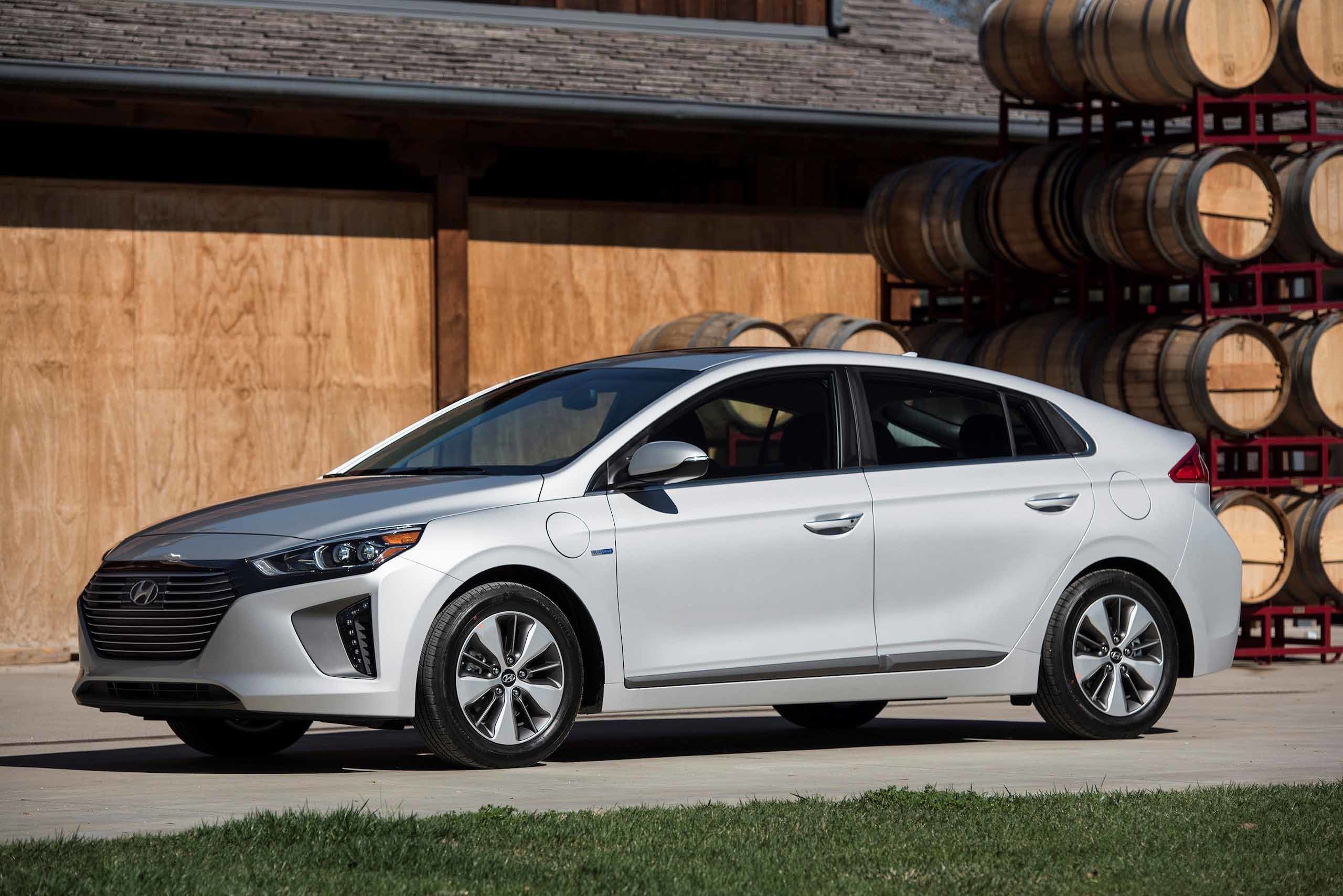 Hyundai ioniq plug in