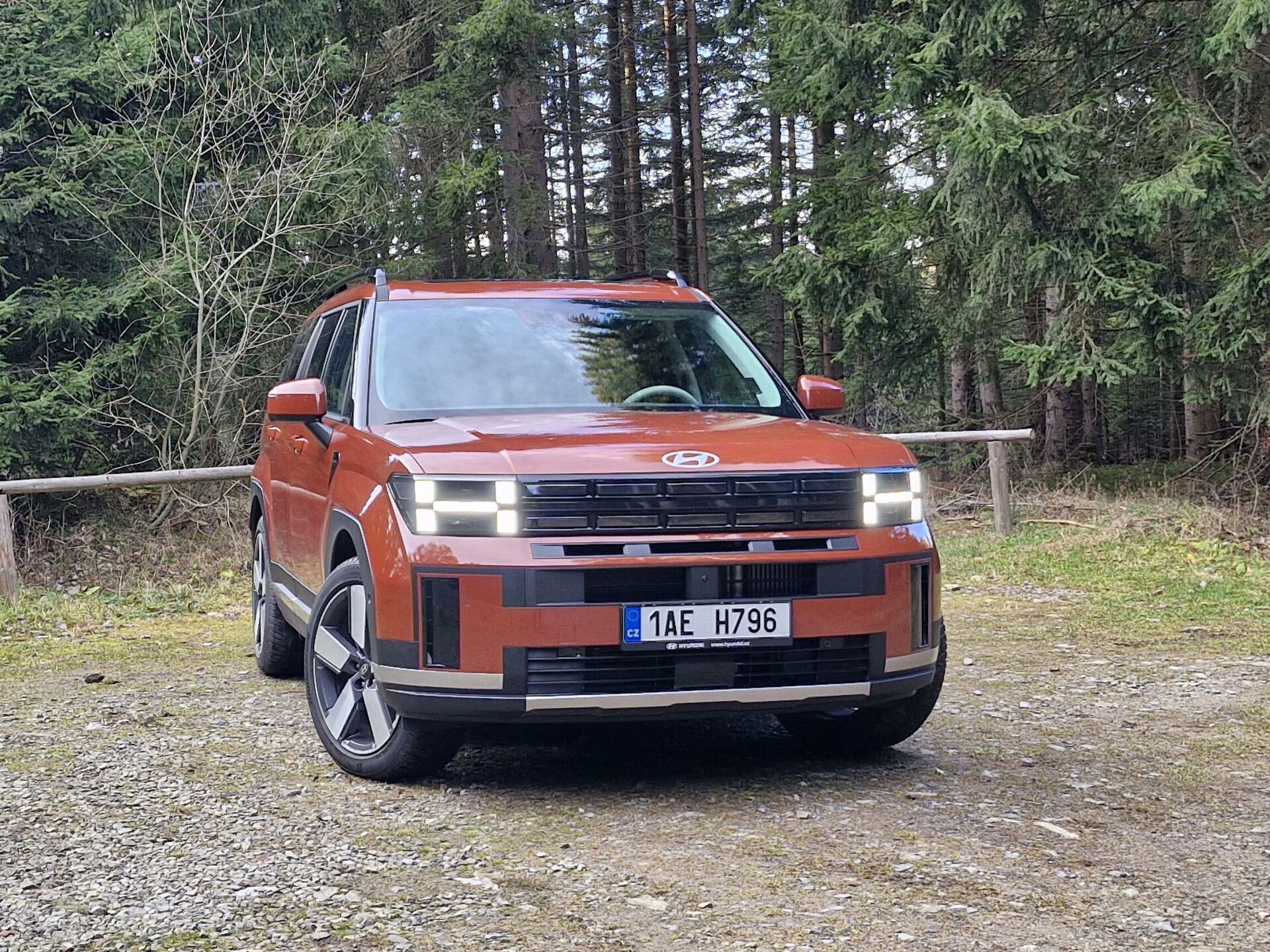 Hyundai Santa Fe (2023)