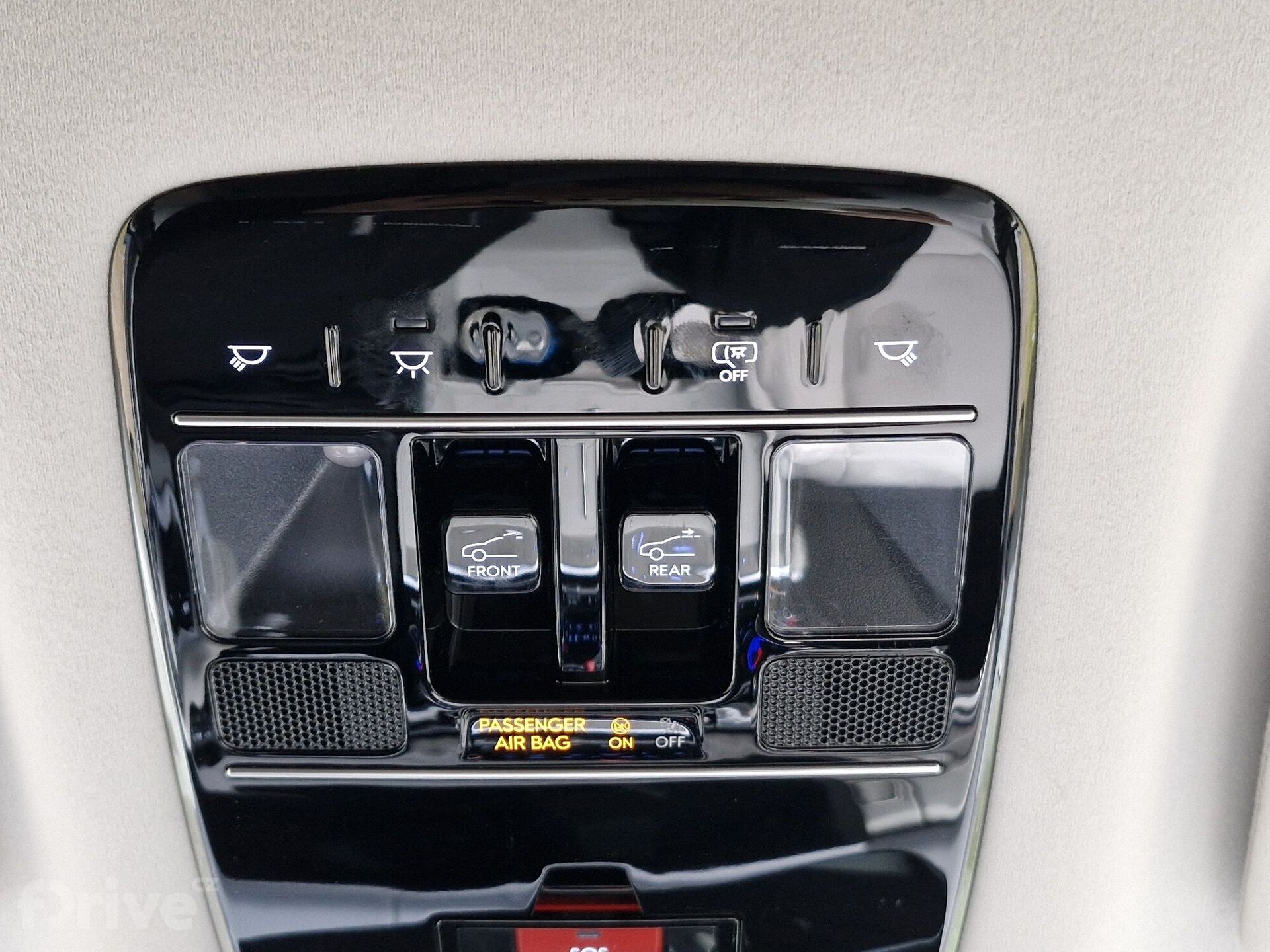 Hyundai Santa Fe (2023)