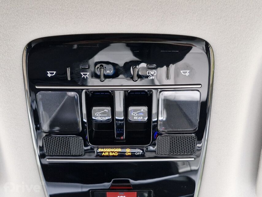 Hyundai Santa Fe (2023)