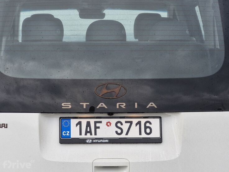 Hyundai Staria 1.6 T-GDI Hybrid Luxury