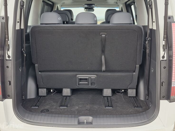 Hyundai Staria 1.6 T-GDI Hybrid Luxury