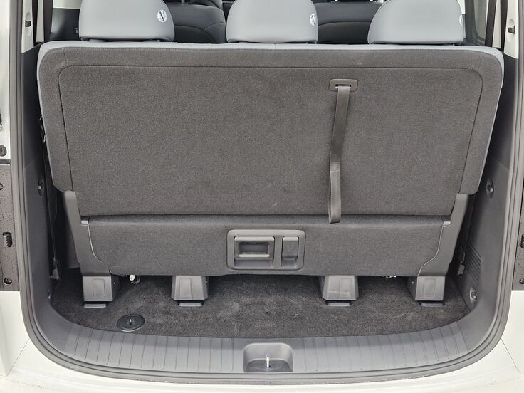 Hyundai Staria 1.6 T-GDI Hybrid Luxury