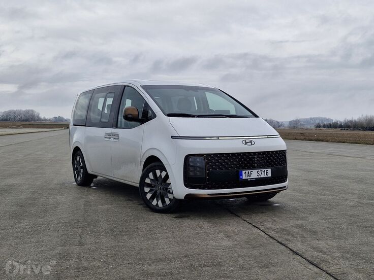 Hyundai Staria 1.6 T-GDI Hybrid Luxury