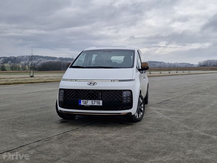 Hyundai Staria 1.6 T-GDI Hybrid Luxury