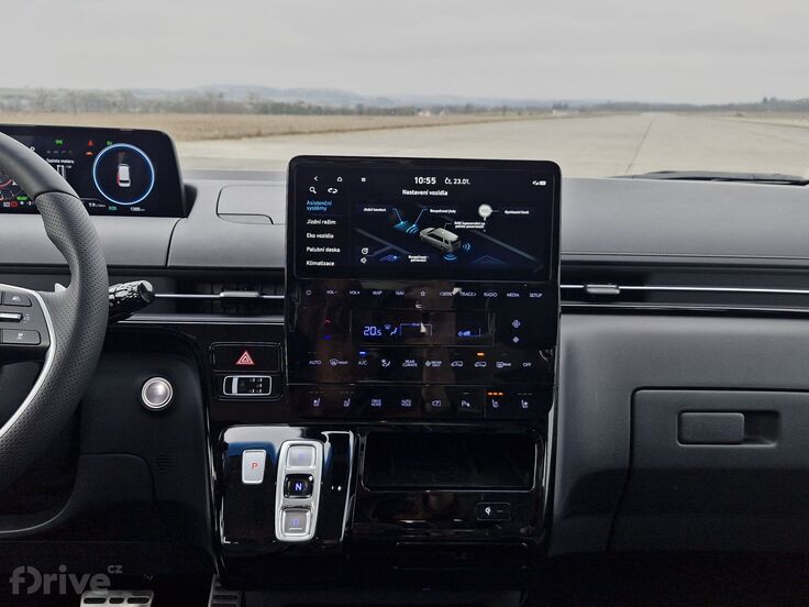 Hyundai Staria 1.6 T-GDI Hybrid Luxury