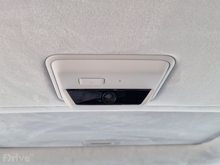 Hyundai Staria 1.6 T-GDI Hybrid Luxury