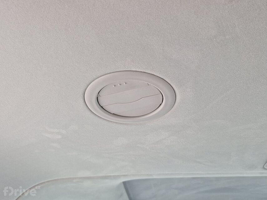 Hyundai Staria 1.6 T-GDI Hybrid Luxury