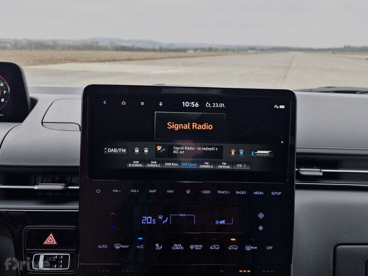 Hyundai Staria 1.6 T-GDI Hybrid Luxury