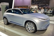 Hyundai stále věří vodíku, jeho FE Concept jsme si prohlédli naživo