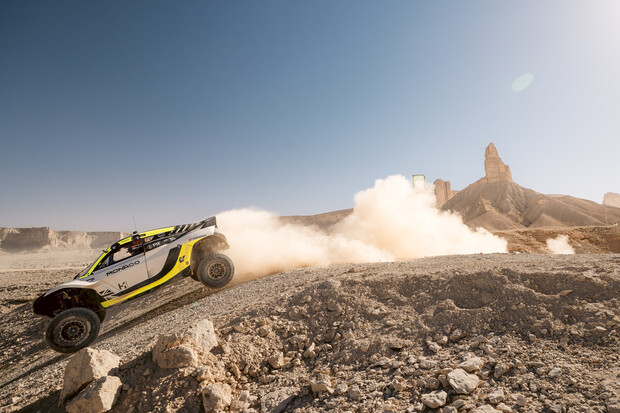 V Saúdské Arábii zítra odstartuje první vodíkový motorsport na světě