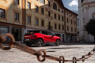Do Česka míří speciální edice elektromobilu Alfa Romeo Junior. Co nabídne?