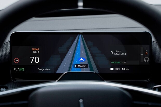 Google Mapy nabídnou živé navádění do pruhů. Jako první v elektromobilu Polestar