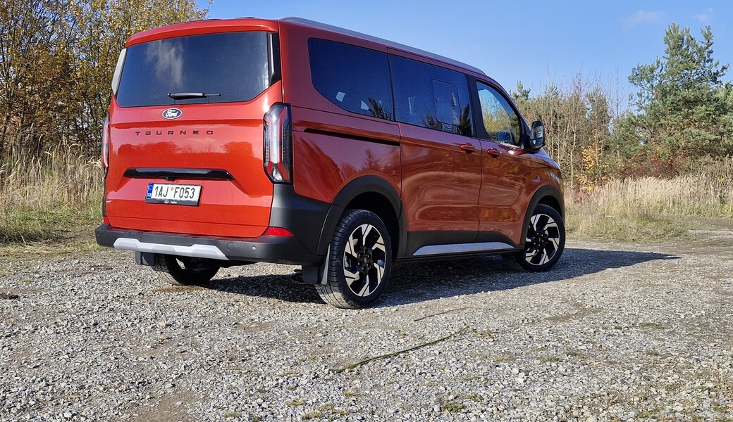 Ford Tourneo Custom PHEV Active (2025)