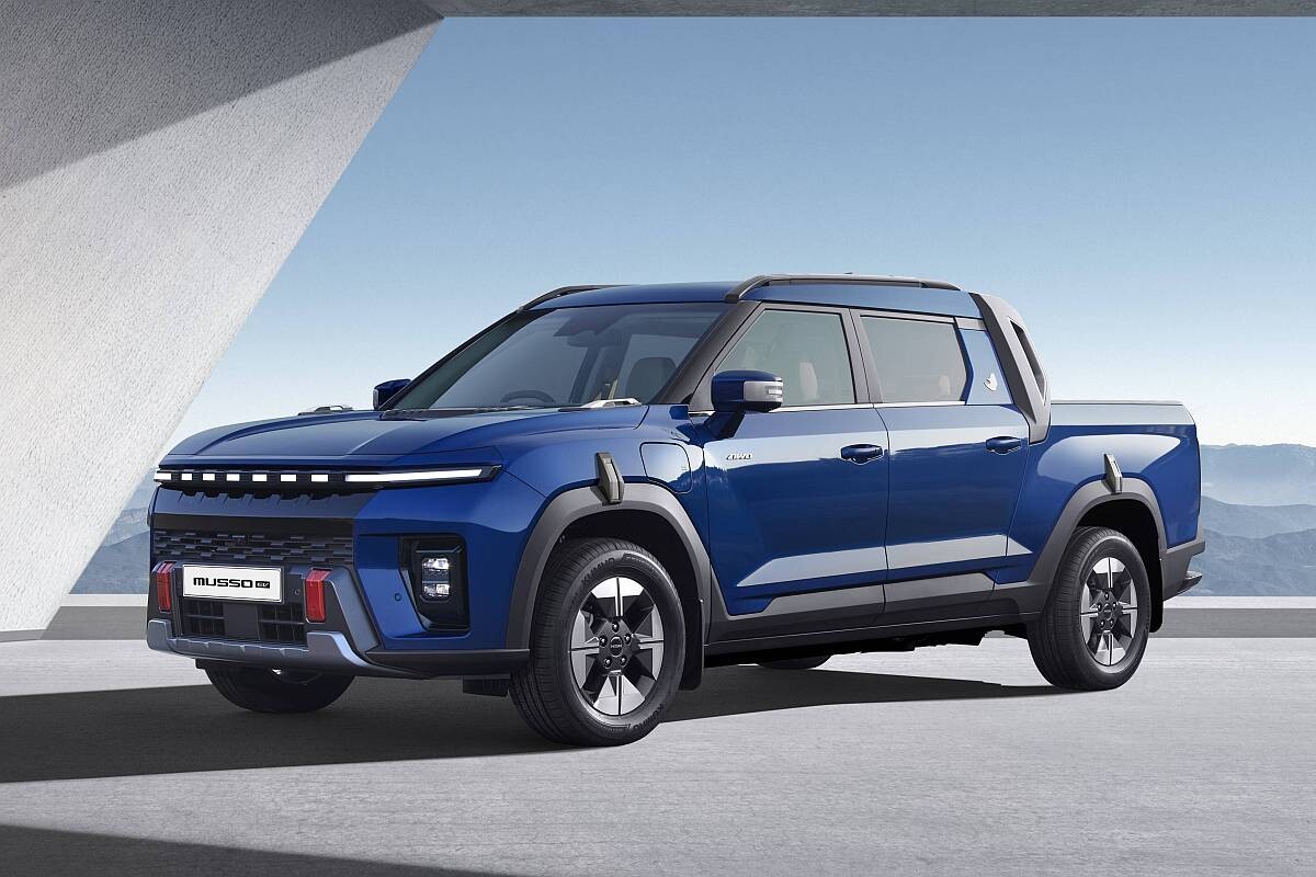 KGM ukázal Česku elektrický pick-up Musso – e-Salon 2025 | fDrive.cz