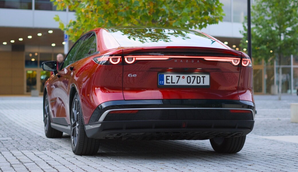 Mazda 6e