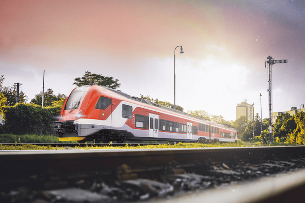 První české bateriové vlaky míří za hranice. Na nabití ujedou 80 km