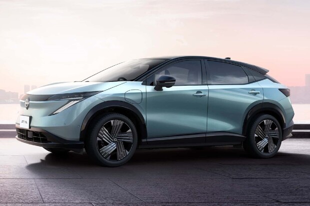Omlazený Nissan Ariya je konečně realitou. Má nový vzhled i funkce