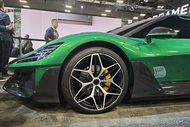 Když výrobci mobilů, tak my od vysavačů také. Hypersport Dreame chce být nejlepší