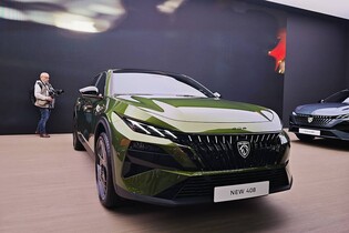 Peugeot E-408 facelift. Nová kosmetika pro lva