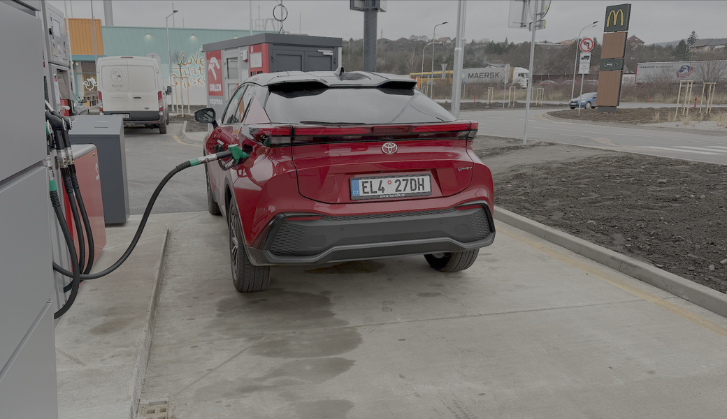 Toyota C-HR PHEV