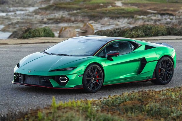 Anketa Světové ženské auto roku 2026 zná finalisty. Prosadilo se i Lamborghini