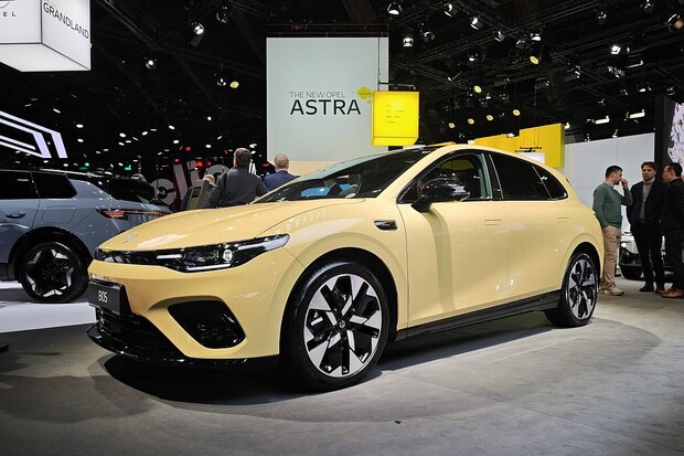 Leapmotor B05 a B10 REEV. Zase o něco větší tlak v nižší střední třídě