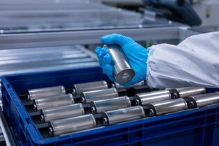 BMW spouští přímou recyklaci baterií v Dolním Bavorsku