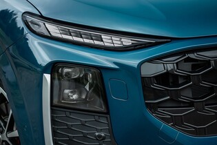 Nové Audi Q3 přináší do kompaktní třídy zcela převratné digitální světlomety 