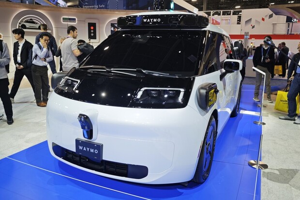 Od Jaguaru k čínskému Zeekru. Waymo ukázalo další evoluci robotaxi