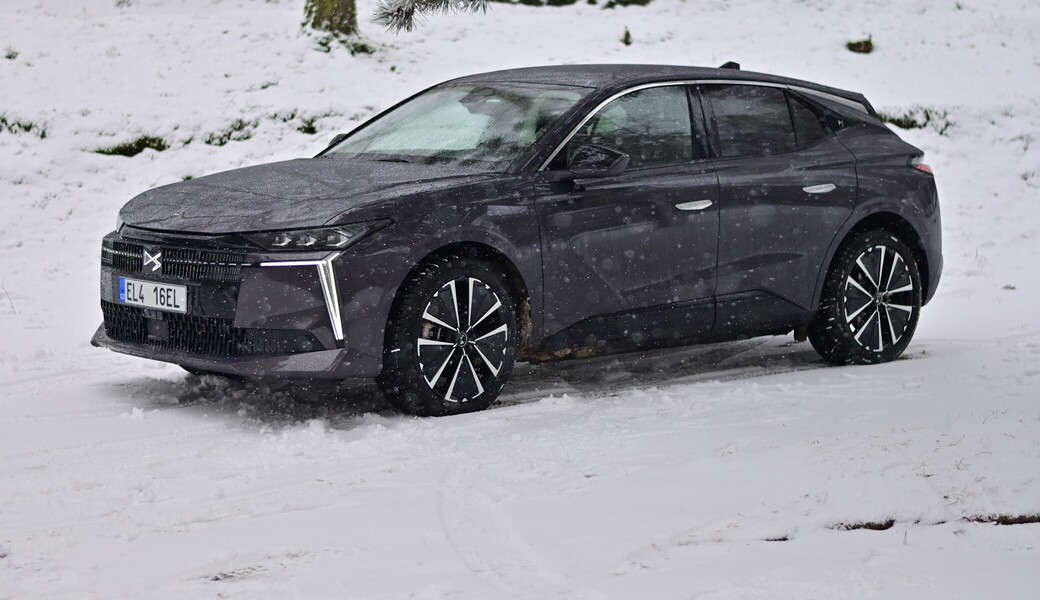 DS N°4 EV Etoile (2026)