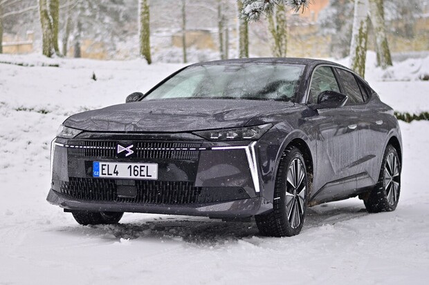 DS N°4 EV Etoile (2026)