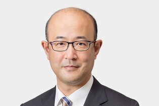 Toyota má nového šéfa. Automobilku přebírá muž čísel