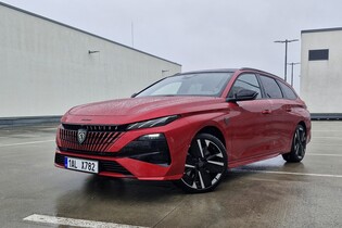 Projeli jsme omlazený Peugeot 308 SW. Ve všem je teď o něco lepší
