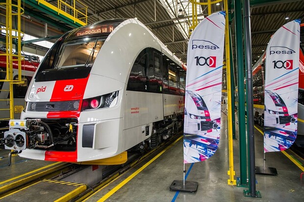 PESA vyrobila pro Česko už 100 vlaků RegioFox