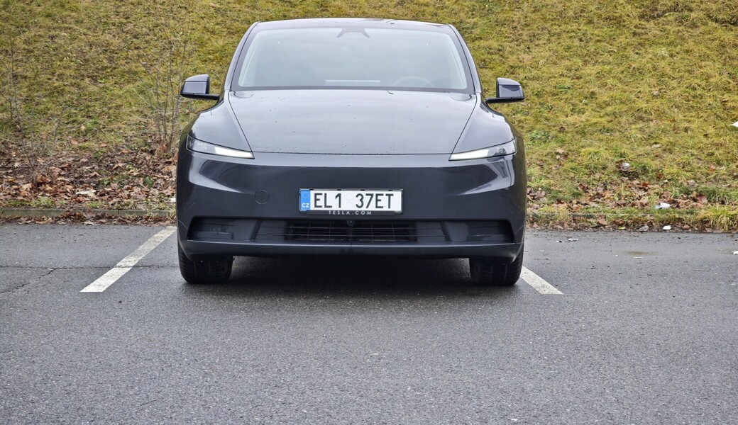 Tesla Model Y Standard