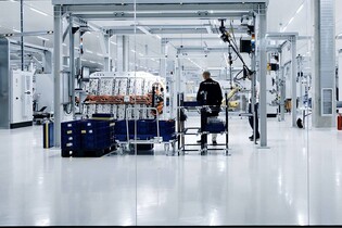 Konkurenti na jedné lodi. BMW a Rimac spolupracují na lepších bateriích