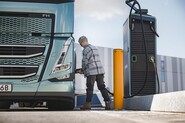 MCS a integrovaný elektromotor. Volvo Trucks výrazně vylepšilo elektrické kamiony